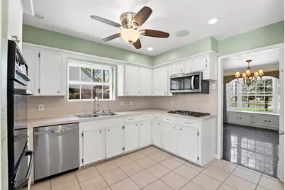 1918 Thousand Pines Drive, Kingwood, TX 77339 - Photo 8