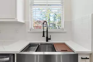 13427 Sea Island Dr, Montgomery, TX 77356 - Photo 8