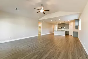 18703 Laurel Hills Dr, New Caney, TX 77357 - Photo 16