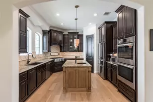 8011 Serenity Ct, Houston, TX 77025 - Photo 8