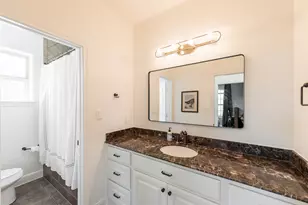 8011 Serenity Ct, Houston, TX 77025 - Photo 22