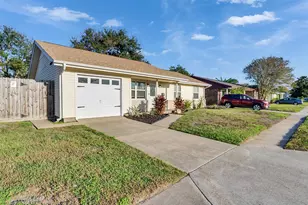 2606 Pine St, Galveston, TX 77551 - Photo 36