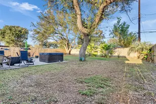 2606 Pine St, Galveston, TX 77551 - Photo 32