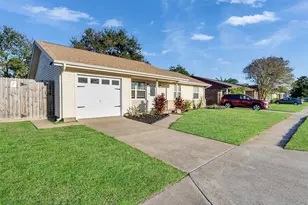 2606 Pine St, Galveston, TX 77551 - Photo 38