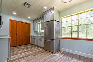 282 Normagene St, Livingston, TX 77351 - Photo 4