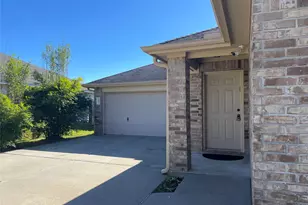 14024 Buckskin Dr, Willis, TX 77378 - Photo 2