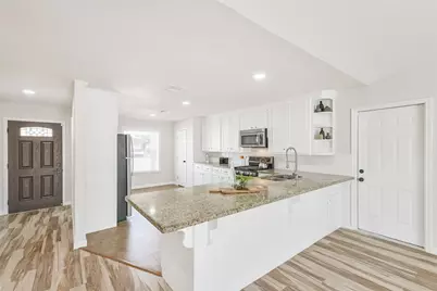 5104 Apple Springs Drive, Pearland, TX 77584 - Photo 6