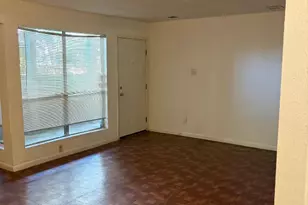 781 Country Pl Dr, Houston, TX 77079 - Photo 2