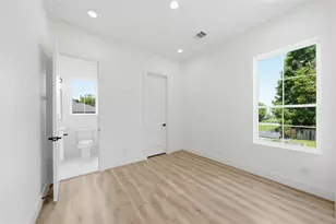 1609 Luzon St, Houston, TX 77009 - Photo 18