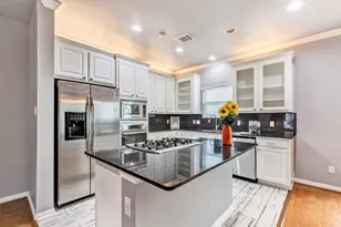 6115 S Arrowana Ln, Houston, TX 77036 - Photo 2