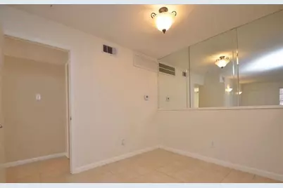 2250 Bering Drive #37, Houston, TX 77057 - Photo 6