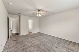 210 Doe Run Dr, Huntsville, TX 77320 - Photo 14