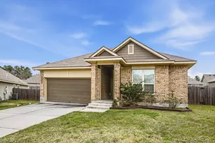210 Doe Run Dr, Huntsville, TX 77320 - Photo 2