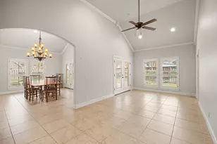 1220 Travis St, Columbus, TX 78934 - Photo 12