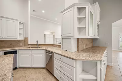 1220 Travis Street, Columbus, TX 78934 - Photo 18