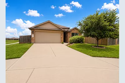 3942 Hybrid Court, Baytown, TX 77521 - Photo 2