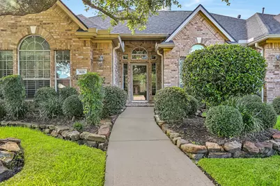 906 High Ridge Circle, Friendswood, TX 77546 - Photo 4