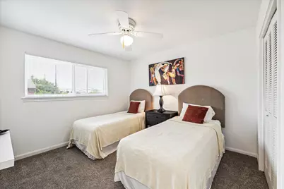 1880 Saxony Lane, Houston, TX 77058 - Photo 20