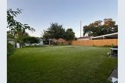 1138 Cherry Spring Drive, Houston, TX 77038 - Photo 20