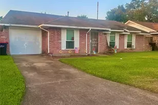 1138 Cherry Spring Dr, Houston, TX 77038 - Photo 2