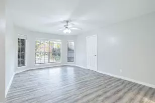 12929 Kingsbridge Ln, Houston, TX 77077 - Photo 10