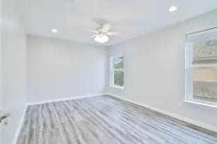 12929 Kingsbridge Ln, Houston, TX 77077 - Photo 16