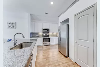 204 Shoreview Drive, Conroe, TX 77303 - Photo 16