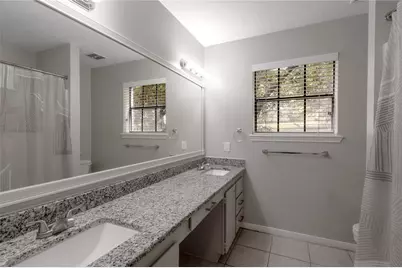 2401 Sycamore Avenue #C2, Huntsville, TX 77340 - Photo 18