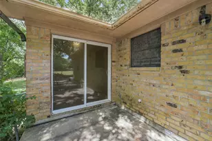 321 Johnson St, Brenham, TX 77833 - Photo 36
