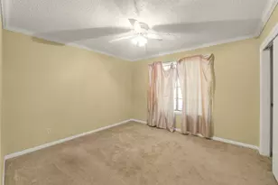 321 Johnson St, Brenham, TX 77833 - Photo 34