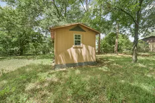 321 Johnson St, Brenham, TX 77833 - Photo 40