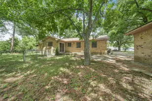 321 Johnson St, Brenham, TX 77833 - Photo 38