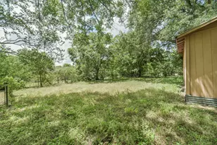 321 Johnson St, Brenham, TX 77833 - Photo 42