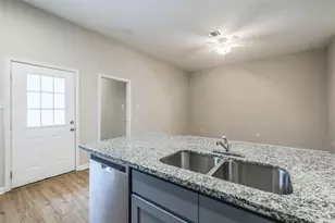 3207 Avenue O, Rosenberg, TX 77471 - Photo 10