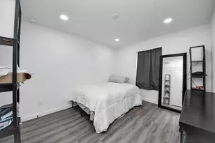 3330 Dulcrest St, Houston, TX 77051 - Photo 10