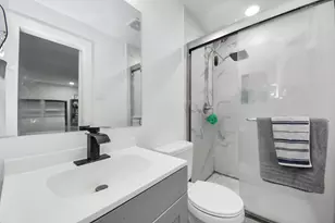 3330 Dulcrest St, Houston, TX 77051 - Photo 8