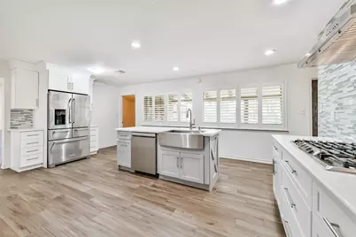 312 S 15th Street, La Porte, TX 77571 - Photo 16