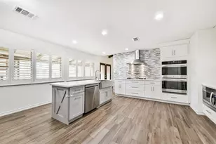 312 S 15th St, La Porte, TX 77571 - Photo 14