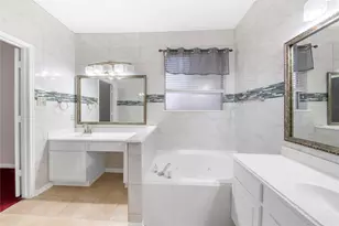 711 Tuely Ct, Houston, TX 77049 - Photo 10