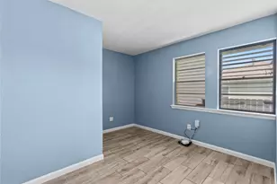 7316 Overton St, Hitchcock, TX 77563 - Photo 4