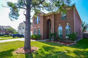 13109 Sunset Cliff Ct, Sugar Land, TX 77478 - Photo 2
