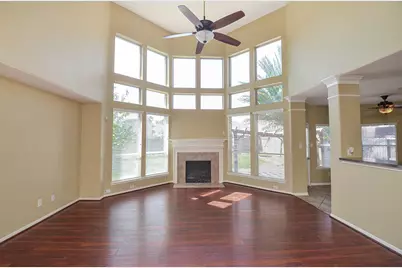 13109 Sunset Cliff Court, Sugar Land, TX 77478 - Photo 12