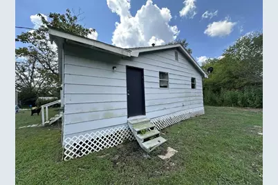 3918 N Sycamore Street, Bedias, TX 77831 - Photo 10