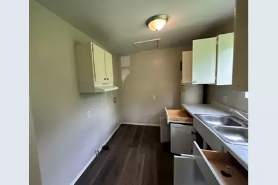 3918 N Sycamore Street, Bedias, TX 77831 - Photo 4