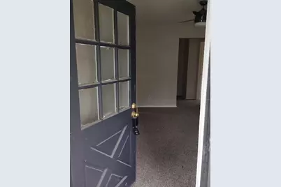 3918 N Sycamore Street, Bedias, TX 77831 - Photo 2