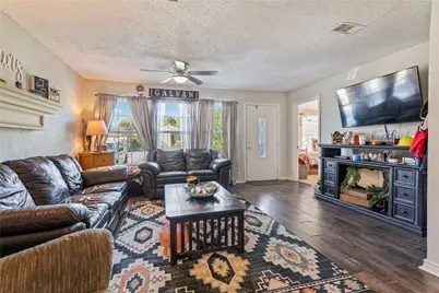 809 12th Avenue N, Texas City, TX 77590 - Photo 6