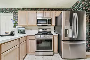 1413 26th Ave N, Texas City, TX 77590 - Photo 8