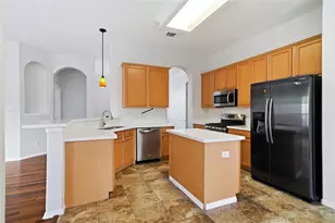 510 Cedar Point Dr, League City, TX 77573 - Photo 6