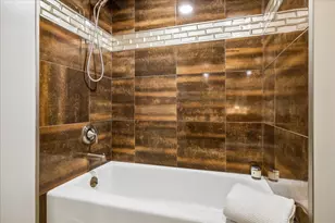 1030 Crossroads Dr, Houston, TX 77079 - Photo 36