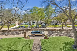 1030 Crossroads Dr, Houston, TX 77079 - Photo 40